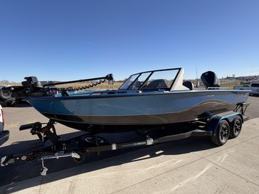 New 2026 VEXUS BOATS ADX200 