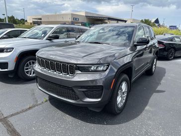 New 2025 Jeep Grand Cherokee Laredo X 4x4