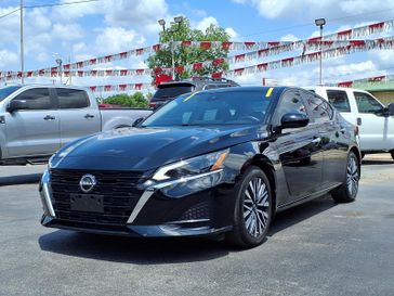 Used 2023 Nissan Altima 2.5 SV