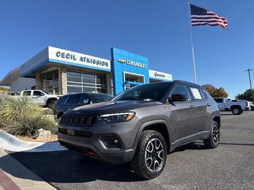 Used 2024 Jeep Compass Trailhawk