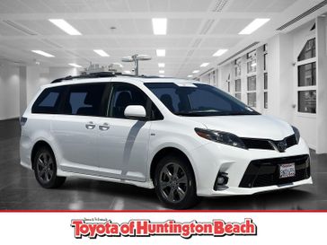 Used 2020 Toyota Sienna SE