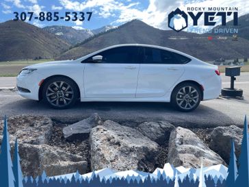 2016 Chrysler 200 S