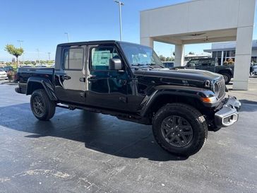 New 2026 Jeep Gladiator Sport S 4x4