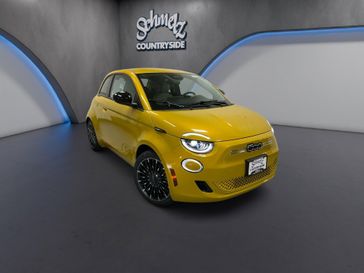 New 2026 Fiat 500e Pop