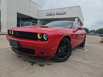 Used 2016 Dodge Challenger SXT
