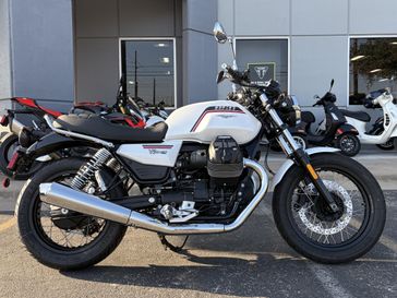 2026 Moto Guzzi V7 Special