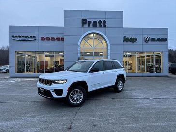 2025 Jeep Grand Cherokee Laredo X 4x4