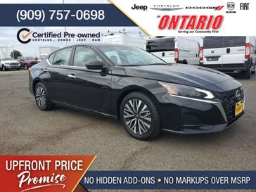 Used 2023 Nissan Altima 2.5 SV
