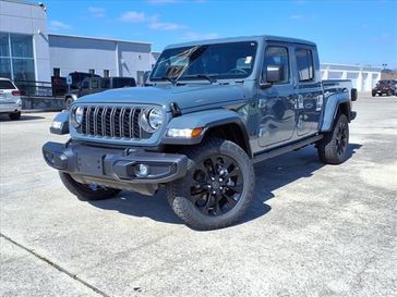 2025 Jeep Gladiator Nighthawk 4x4