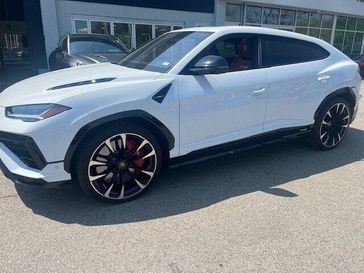 2024 Lamborghini Urus S