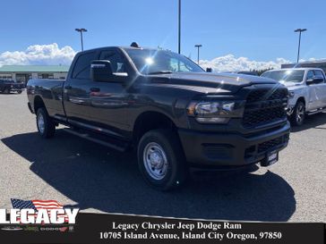 2024 RAM 2500 Tradesman Crew Cab 4x4 8' Box