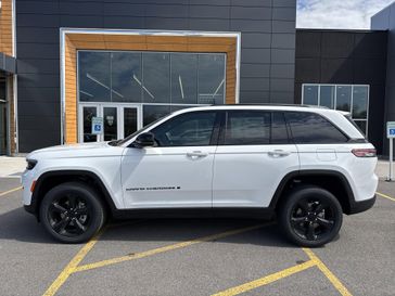 2025 Jeep Grand Cherokee Altitude X 4x4