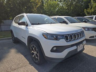 Used 2024 Jeep Compass Latitude