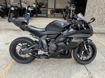 Used 2025 Yamaha YZF R7 