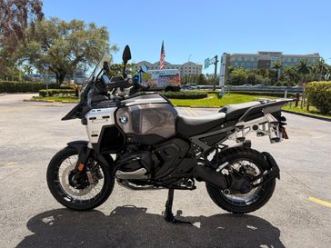 BLACK STORM METALLIC