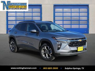 Used 2025 Chevrolet Trax LT