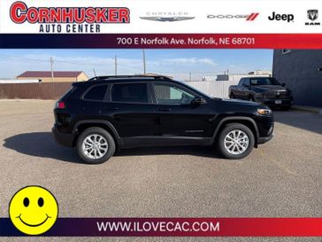 2022 Jeep Cherokee Latitude Lux 4x4 in a Diamond Black Crystal Pearl Coat exterior color and Blackinterior. Cornhusker Auto Center 402-866-8665 cornhuskerautocenter.com 
