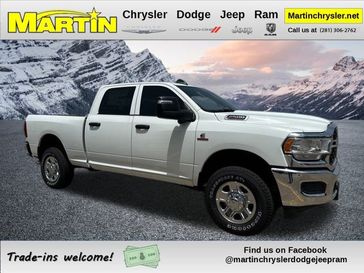 2024 RAM 2500 Tradesman Crew Cab 4x4 6'4' Box