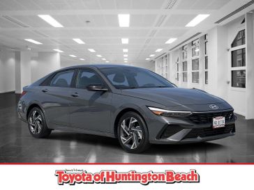 Used 2025 Hyundai Elantra SEL Sport