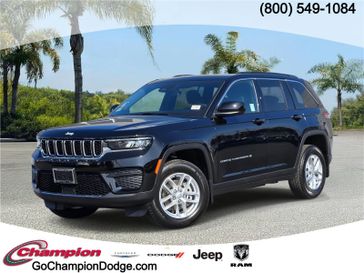 New 2025 Jeep Grand Cherokee Laredo X 4x2