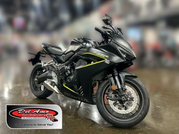 New 2026 Honda CBR650R E-CLUTCH 
