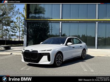 Mineral White Metallic