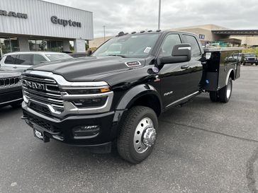 New 2025 RAM 4500 Big Horn Chassis Crew Cab 4x4 60' Ca