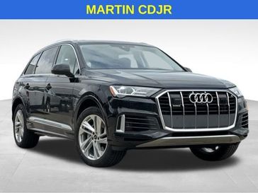 2023 Audi Q7 55 Premium Plus