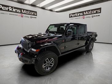 New 2026 Jeep Gladiator Mojave 4x4