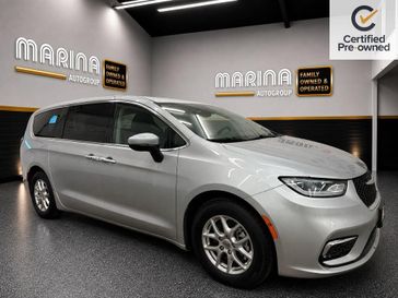 Used 2023 Chrysler Pacifica Touring L