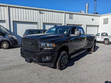 2024 RAM 3500 Big Horn 4x4 Crew Cab