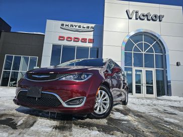 Used 2018 Chrysler Pacifica Touring L