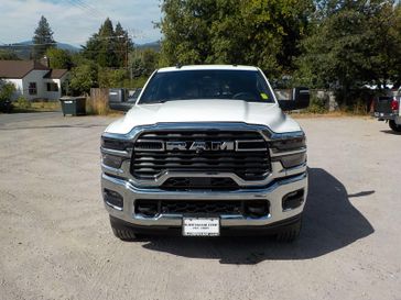 New 2026 RAM 2500 Tradesman Crew Cab 4x4 6'4' Box