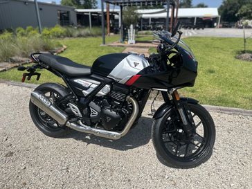 New 2026 Triumph Thruxton 400 