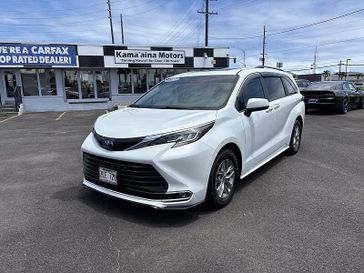 2022 Toyota Sienna XLE FWD 7-Passenger