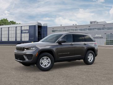 New 2025 Jeep Grand Cherokee Laredo 4x4