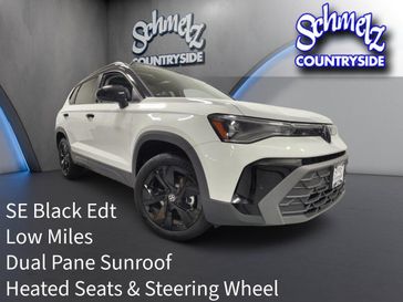 Used 2025 Volkswagen Taos SE Black Edition w/Sunroof