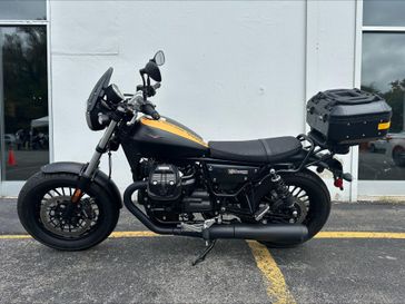2017 Moto Guzzi V9 BOBBER 