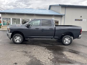 New 2026 RAM 2500 Tradesman Crew Cab 4x4 6'4' Box