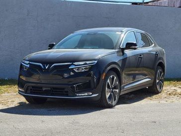 2025 VinFast VF 8 Plus AWD 87.7 kWh