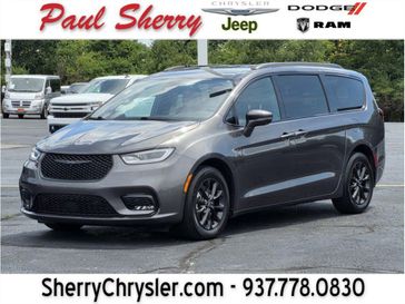 Used 2021 Chrysler Pacifica Touring L S