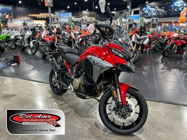 New 2025 Ducati MULTISTRADA V4 