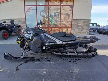 New 2025 LYNX SM SHD DS 8TR S BK 154 3P HUB 25 