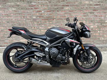 SEAMLESS TYRE シルバー 3本セット Michelin ZX 135 / R15 72S SL BSW | Discount Tire