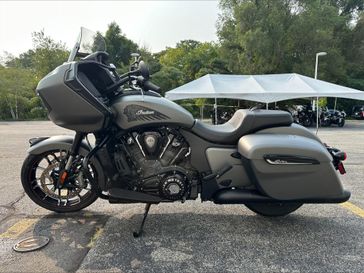 2023 Indian Motorcycle Challenger Dark Horse 