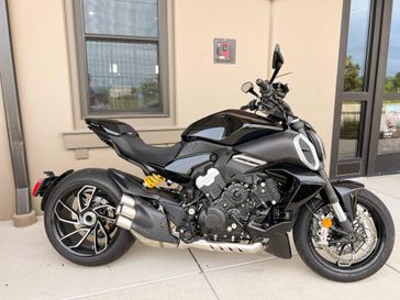 2025 Ducati Diavel V4