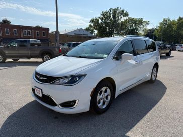 Used 2017 Chrysler Pacifica Touring-L Plus