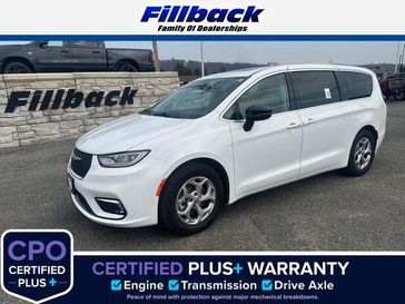 Used 2024 Chrysler Pacifica Limited
