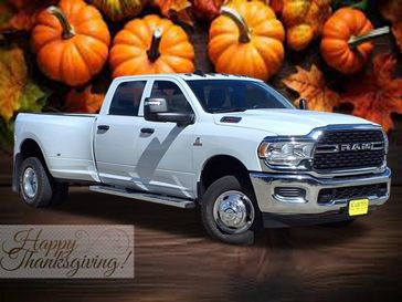 2024 RAM 3500 Tradesman Crew Cab 4x4 8' Box