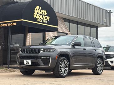New 2026 Jeep Grand Cherokee Summit 4x4